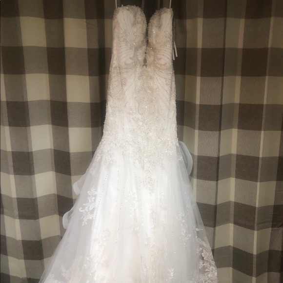 Kitty Chen Couture Bridal gown “Evita.”Size 12 NWT - Picture 6 of 9